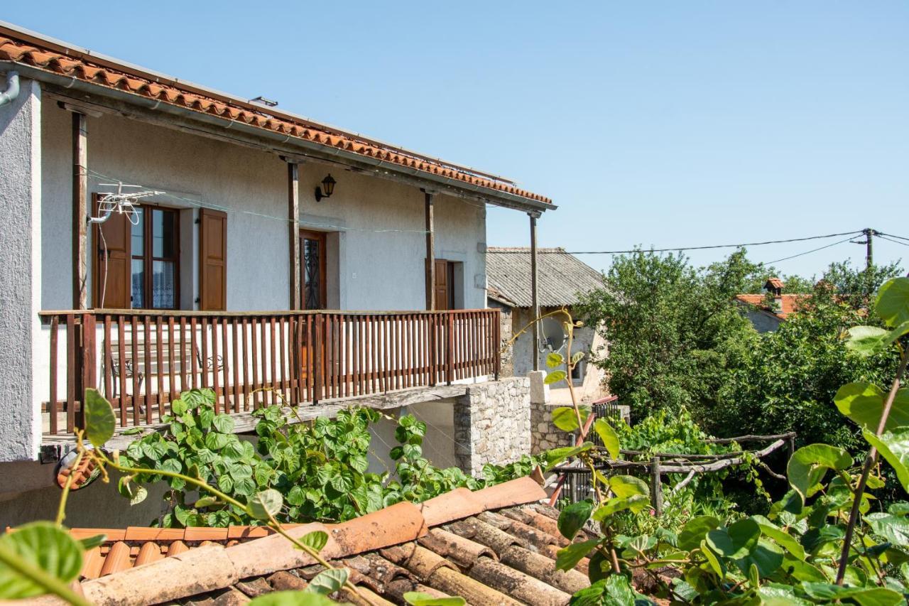 Apartma Na Skdnu Dutovlje Экстерьер фото