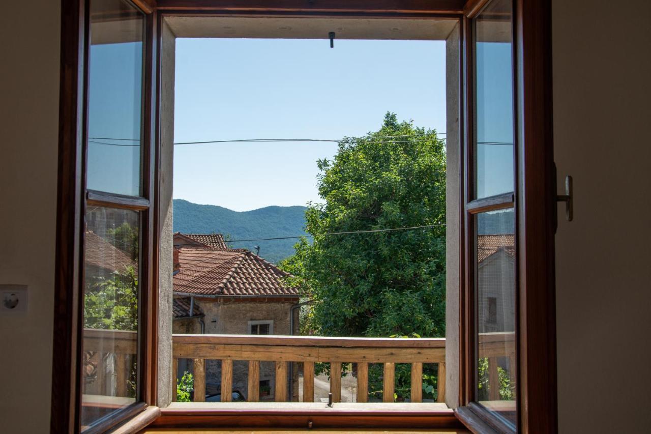 Apartma Na Skdnu Dutovlje Экстерьер фото